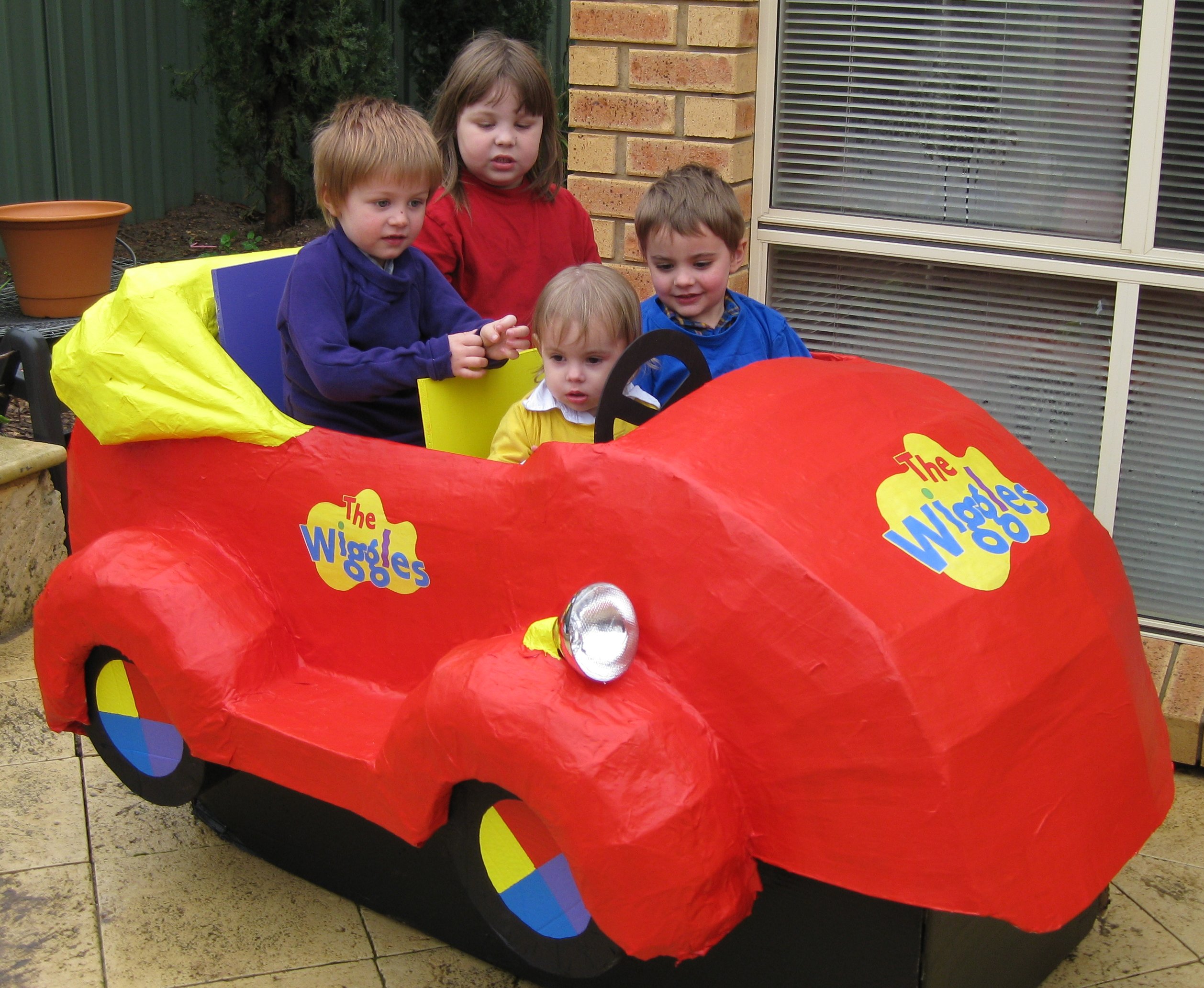 Pics Photos  The Wiggles In Their Big Red Car